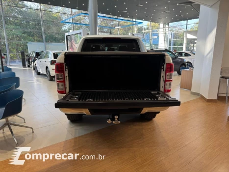 Ranger 3.2 20V CABINE DUPLA 4X4 LIMITED TURBO DIESEL AUTOMÁT