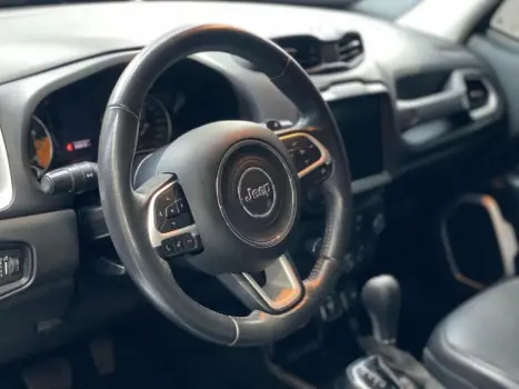 Renegade Longitude 1.8 4x2 Flex 16V Aut.