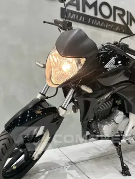 CB 300