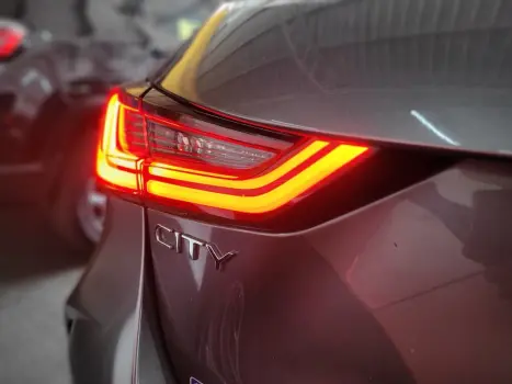 CITY Hatchback Touring 1.5 Flex 16V Aut