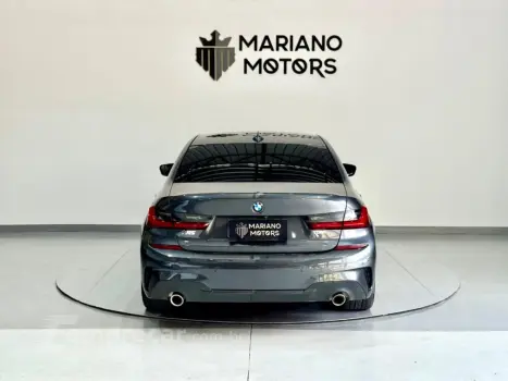 320i 2.0 16V TURBO GASOLINA M SPORT AUTOMÁTICO