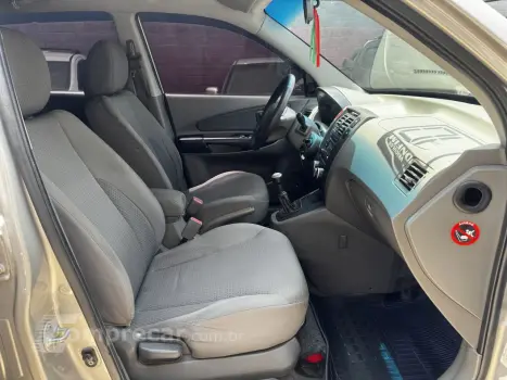 Tucson 2.0 16V 4P GL