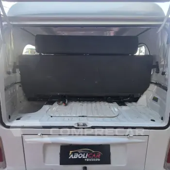 Kombi Lotação 1.6 MPi