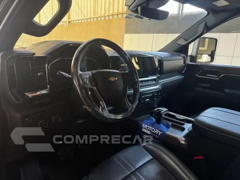 SILVERADO 5.3 V8 GASOLINA 1500 HIGH COUNTRY 4X4 AUTOMÁTICO