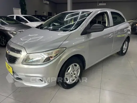 CHEVROLET ONIX 1.0 LT 4 portas