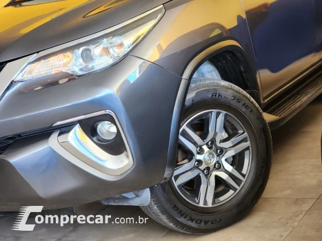 Hilux SW4 SRV 4x2 2.7 Flex 16V Aut.