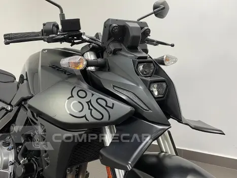 SUZUKI GSX-8S
