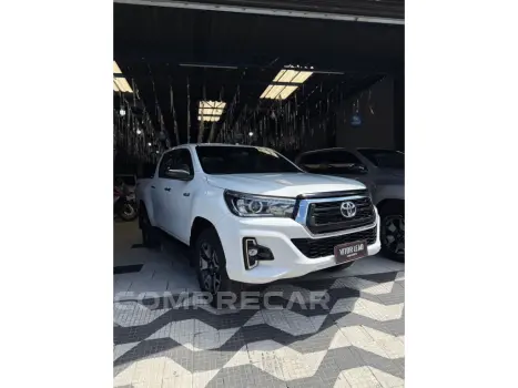 Toyota HILUX 2.8 SRX 4X4 CD 16V DIESEL 4P AUTOMÁTICO 4 portas
