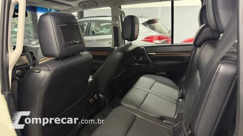 Pajero HPE Full 3.2 4x4 T.I.Dies. 5p Aut
