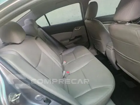 CIVIC - 1.8 LXS 16V 4P AUTOMÁTICO