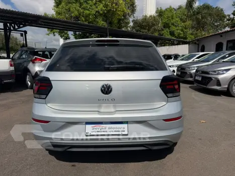 Polo Hatch 1.0 4P MPI