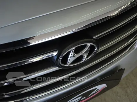 AZERA 3.3 MPFI GLS SEDAN V6 24V GASOLINA 4P AUTOMÁTICO