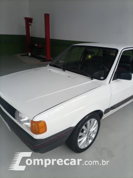 Volkswagen VOYAGE 1.8 CL 8V 4 portas