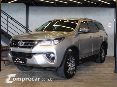 Toyota Hilux SW4 2.7 16V 4P FLEX SRV 7 LUGARES AUTOMÁTICO 4 portas
