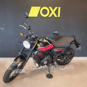 ROYAL ENFIELD  Scram 411 EFI