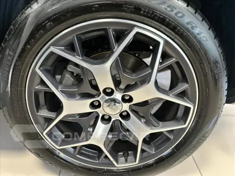 COMMANDER 1.3 T270 TURBO FLEX OVERLAND AT6