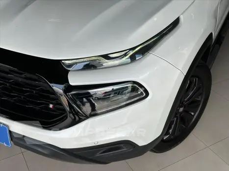 TORO 1.3 TURBO 270 FLEX VOLCANO AT6