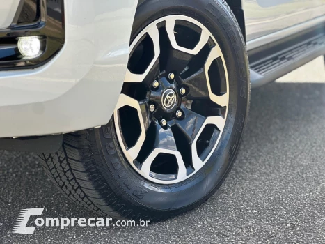 HILUX 2.8 D-4D TURBO DIESEL CD SRX 4X4 AUTOMÁTICO