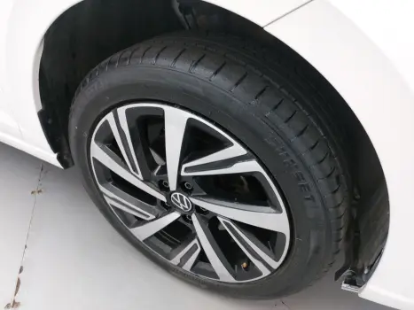 VIRTUS 1.0 200 TSI HIGHLINE AUTOMÁTICO