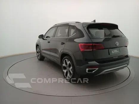 TAOS 1.4 250 TSI TOTAL FLEX HIGHLINE AUTOMÁTICO