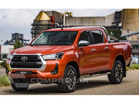Toyota HILUX 2.8 D-4D TURBO DIESEL CD SR 4X4 AUTOMÁTICO 4 portas