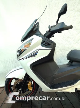 DAFRA MAXSYM 400i