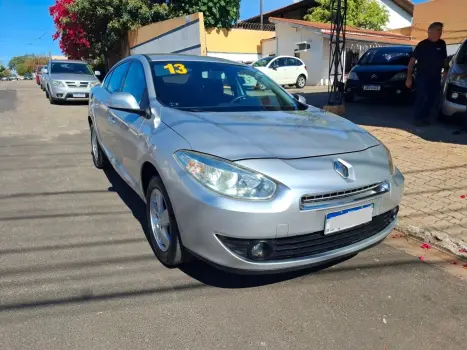 Fluence 2.0 Dynamique 16V Flex 4P Manual