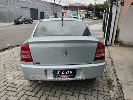 ASTRA 2.0 MPFI Advantage Sedan 8V