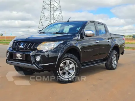 Mitsubishi L200 TRITON 2.4 16V TURBO DIESEL SPORT HPE CD 4P 4X4 AUTOMÁT 4 portas