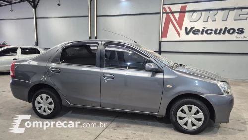 ETIOS 1.5 XS Sedan 16V
