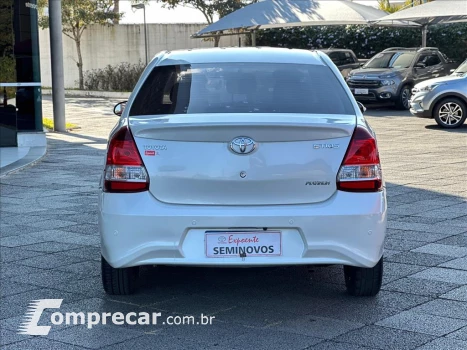 ETIOS 1.5 PLATINUM SEDAN 16V FLEX 4P AUTOMÁTICO