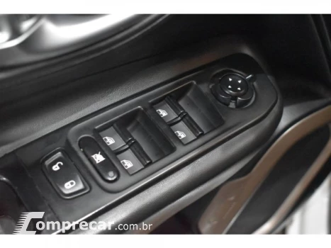 RENEGADE - 2.0 16V TURBO LONGITUDE 4P 4X4 AUTOMÁTICO