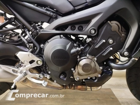 MT-09  800 cc