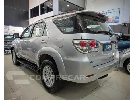 HILUX SW4 3.0 SRV 4X4 16V TURBO INTERCOOLER DIESEL 4P AUTOMA
