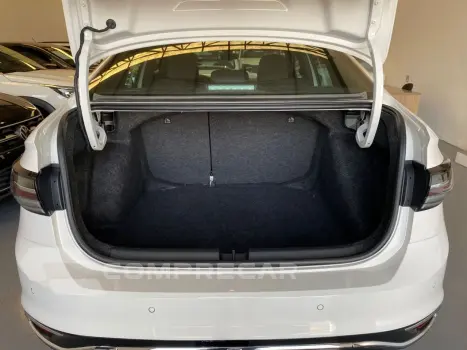 Virtus 1.0 4P 200 TSI FLEX HIGHLINE AUTOMÁTICO
