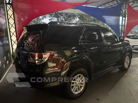 HILUX SW4 3.0 SRV 4X4 7 LUGARES 16V TURBO INTERCOOLER DIESEL