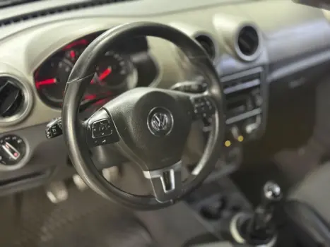 SAVEIRO 1.6 Cross CD 16V