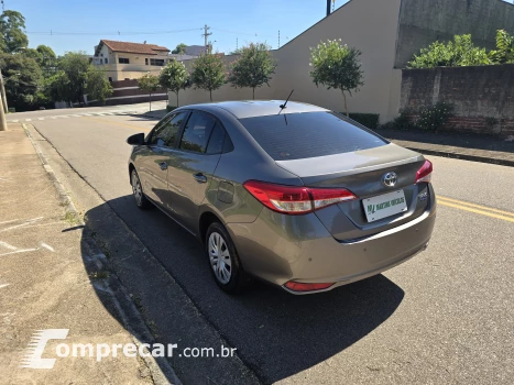 YARIS 1.5 16V Sedan XL Live