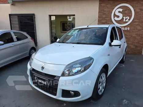 Renault SANDERO 4 portas