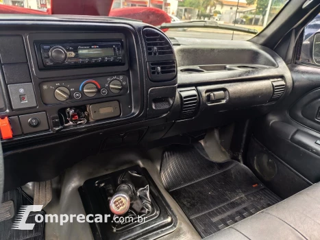 SILVERADO 4.2 D-20 4X2 CS 18V TURBO INTERCOOLER DIESEL 2P MA