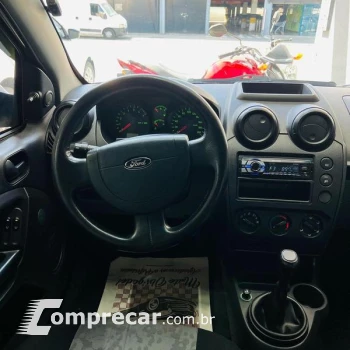 FIESTA 1.6 Rocam Sedan 8V
