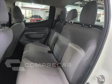L200 TRITON 2.4 16V TURBO DIESEL GL CD 4X4 MANUAL