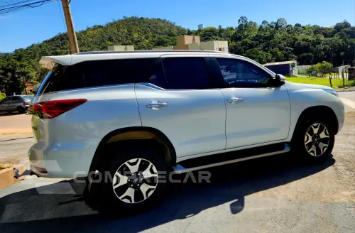 HILUX SW4 2.8 D-4d Turbo Diamond 7L 4X4