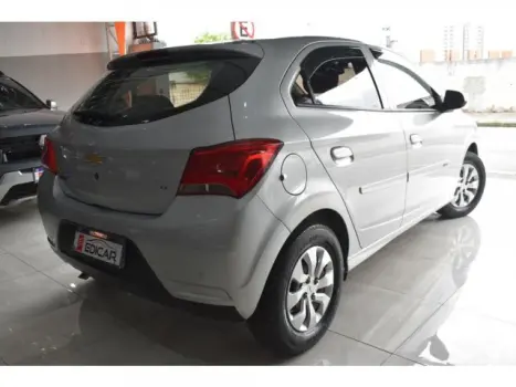 ONIX - 1.0 MPFI LT 8V 4P MANUAL