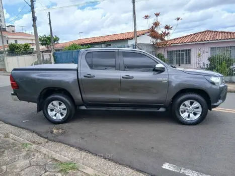HILUX 2.7 SRV 4X2 CD 16V