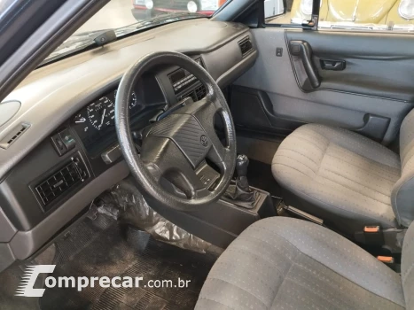 Volkswagen SANTANA 1.8 CLI 8V 4 portas