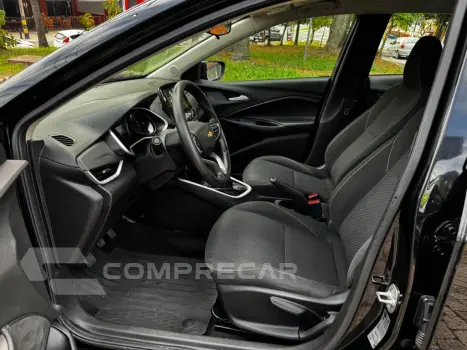 ONIX SEDAN Plus LT 1.0 12V Flex 4p Mec.