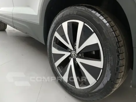 TAOS 1.4 250 TSI TOTAL FLEX HIGHLINE AUTOMÁTICO