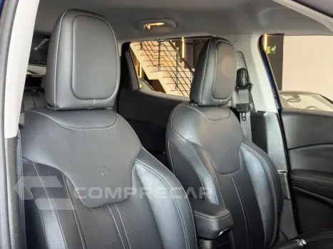 Toro 2.0 16V 4P VOLCANO 4WD TURBO DIESEL AUTOMÁTICO