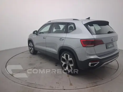 TAOS 1.4 250 TSI TOTAL FLEX HIGHLINE AUTOMÁTICO